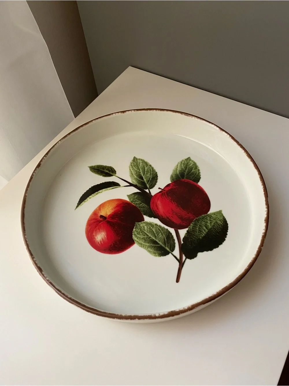 H&M Home Ceramic Baker Pan or Decorative Pan Apple Motif New